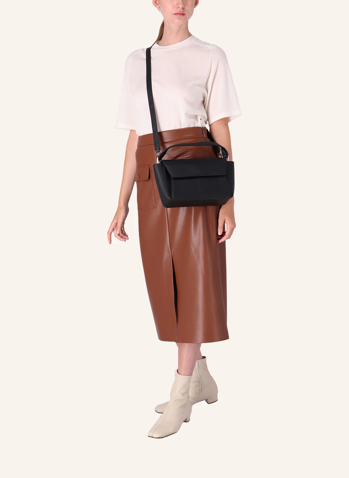 Ikon Shoulder Bag - butter yellow - Image 4